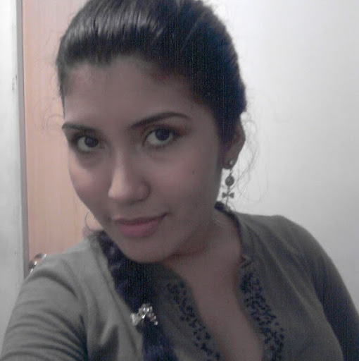 Mayra Sarmiento Photo 9