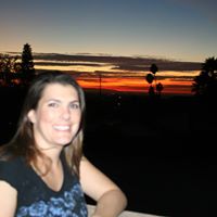 Lisa Hicks Photo 9