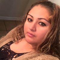 Yesenia Larios Photo 3