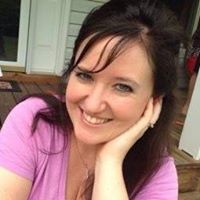 Amy Carroll Photo 8
