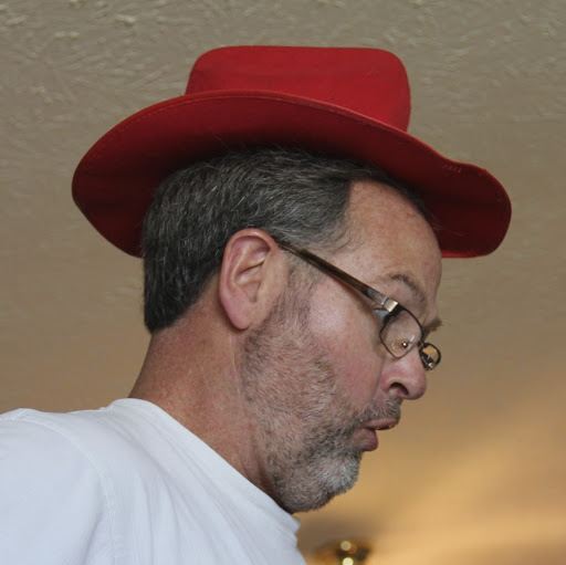 Gary Oldham Photo 16