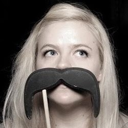 Erin Beard Photo 10