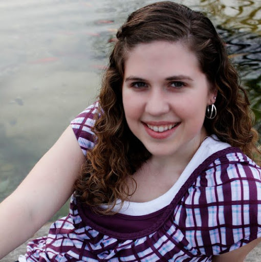 Amy Leonard Photo 12
