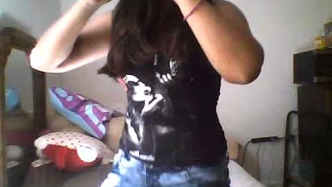 Angela Meraz Photo 12