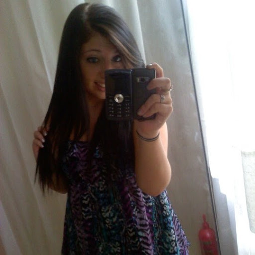 Chelsea Crisp Photo 4