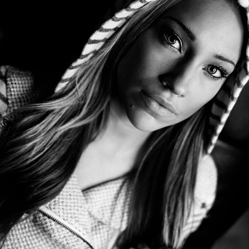 Natalie Otto Photo 9