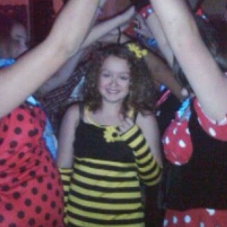Melanie Bell Photo 15
