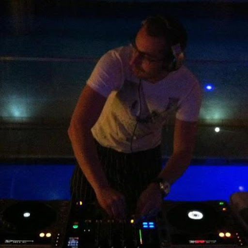 Alexander Lai Photo 15