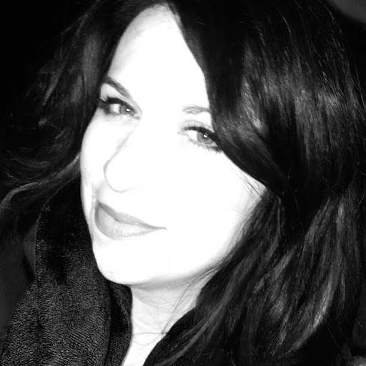 Nicole Schmied Photo 9