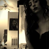 Emma Moon Photo 2