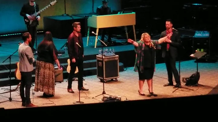 Kathy Hooper Photo 32