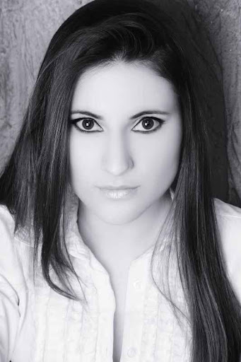 Estela Torres Photo 13