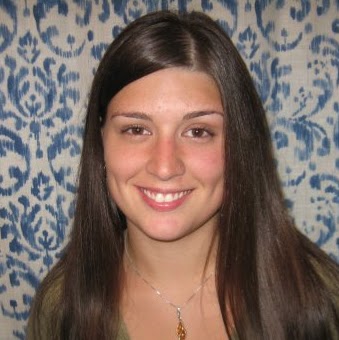 Jennifer Larson Photo 15