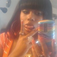 Ella Ross Photo 8