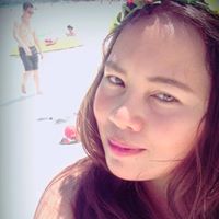 Janet Flores Photo 8