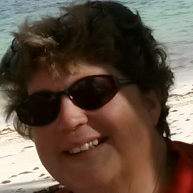Renee Thomas Photo 17