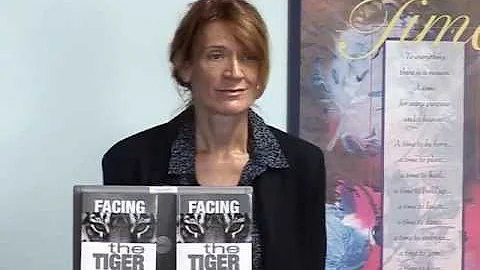 Suzanne Chambers Photo 33