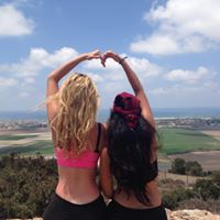 Emily Blum Photo 8