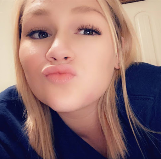 Kylie Moore Photo 11