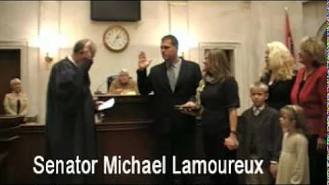 Michael Lamoureux Photo 35