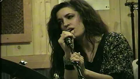 Christina Lykins Photo 8