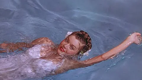 Esther Williams Photo 38