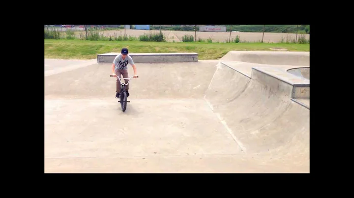 Aaron Broadbent Photo 22