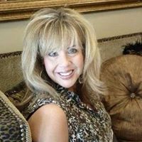 Laurie Krueger Photo 7