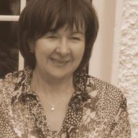 Julie Connor Photo 1