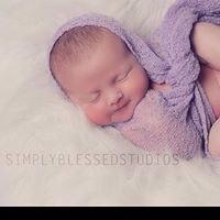 Leah Tucker Photo 4