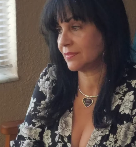 Wanda Hernandez Photo 9