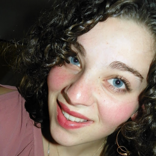 Erika Gordon Photo 13