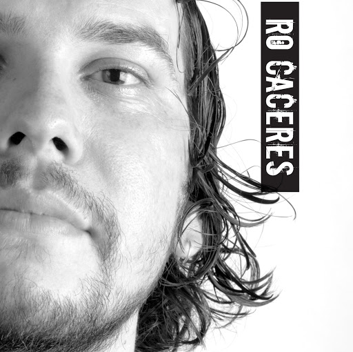Roberto Caceres Photo 10