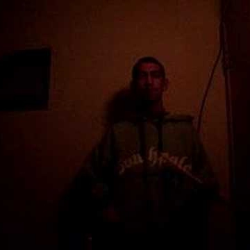 Adrian Valenzuela Photo 16