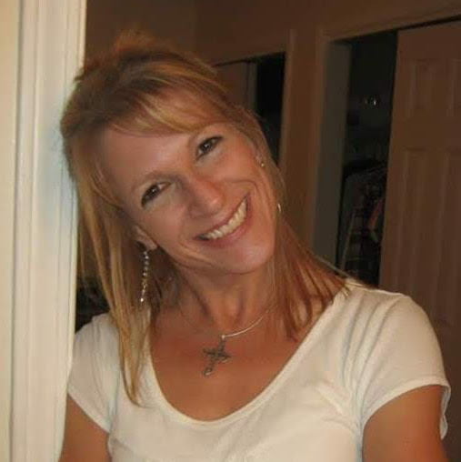 Deanne Palmer Photo 9