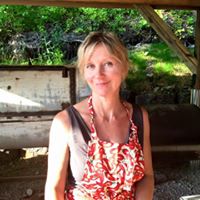 Michele Kinney Photo 9