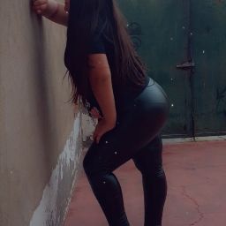 Laura Machuca Photo 9