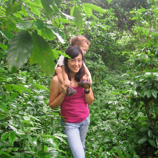 Elizabeth Chang Photo 18