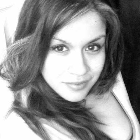 Daisy Macias Photo 15
