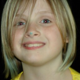 Clara Moore Photo 11