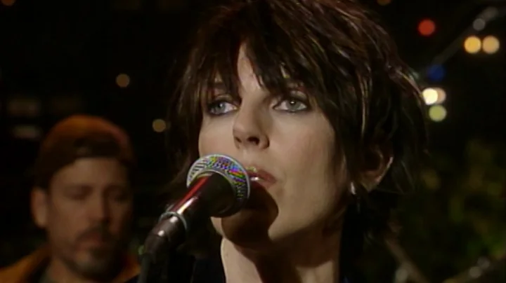 Lucinda Carter Photo 25