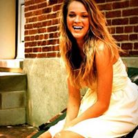 Deanna Simon Photo 2