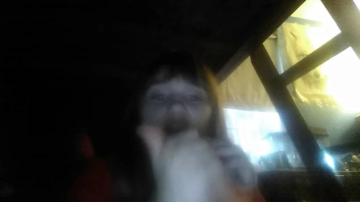 Amber Pelletier Photo 30