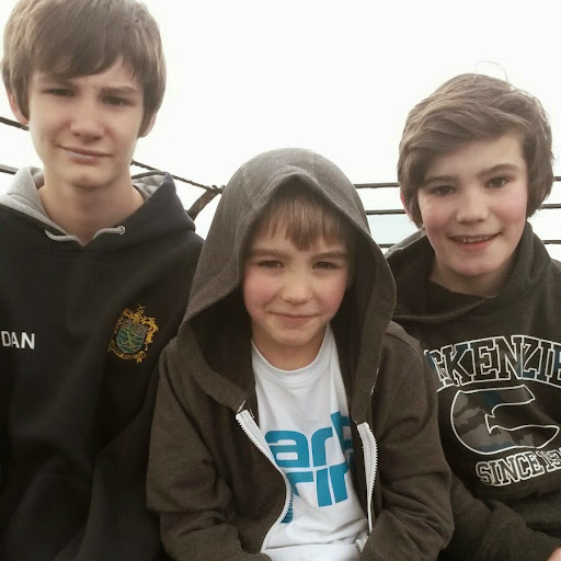 Karen Alderson Photo 10