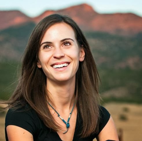 Elizabeth Shepherd Photo 14