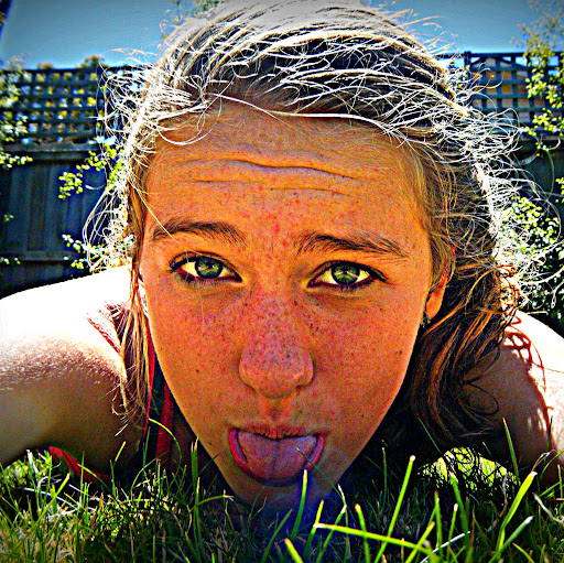 Elise Cook Photo 11