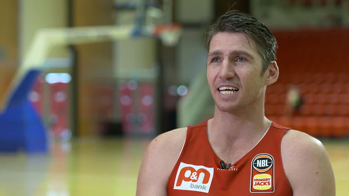 Damian Martin Photo 27