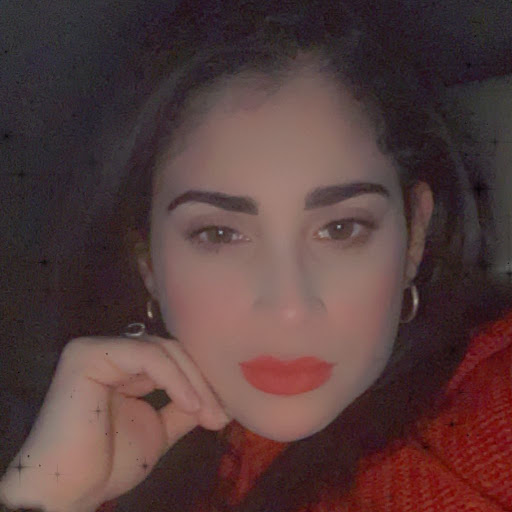 Mayra Flores Photo 15