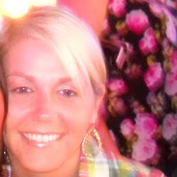 Leslie Carey Photo 15