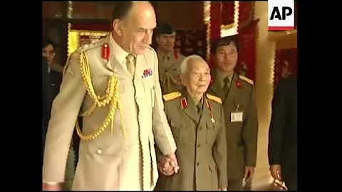 Vo Nguyen Photo 31